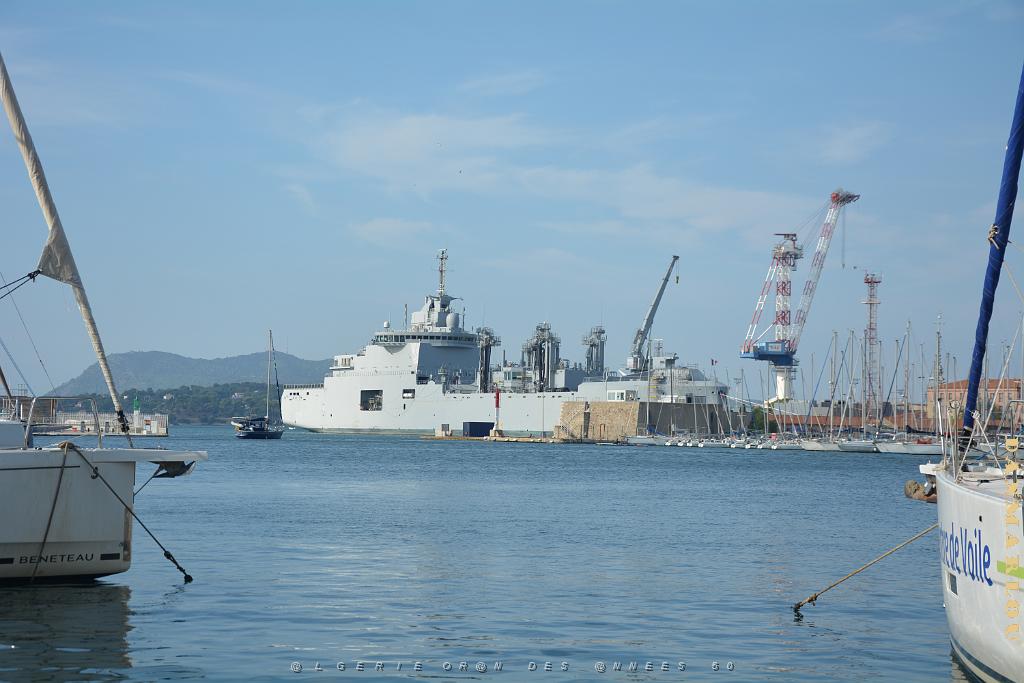 2024 09 21 TOULON- AUTOUR DU PORT (19).JPG